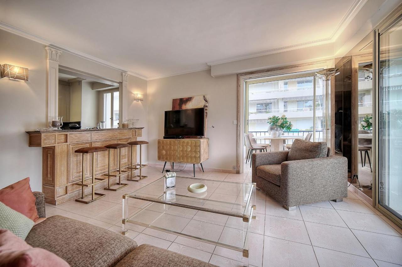 Immogroom - 2 Bedroom - Air Conditioning - Wifi - Terrace - Common Parking كان المظهر الخارجي الصورة